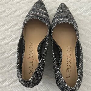 Sole Society Women's Black and Metallic Heels